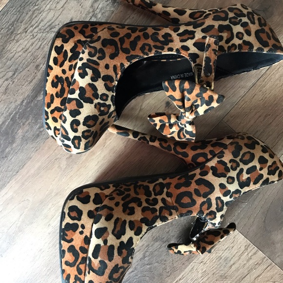 Cheetah print heels - Picture 2 of 5